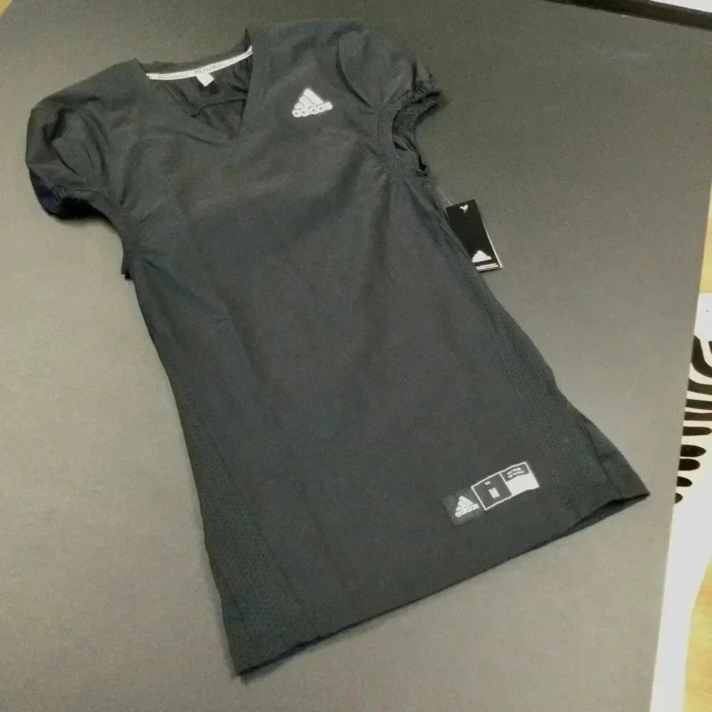 NWT Adidas Mens Black Short Sleeve V-Neck Football Jersey Top Size Medium